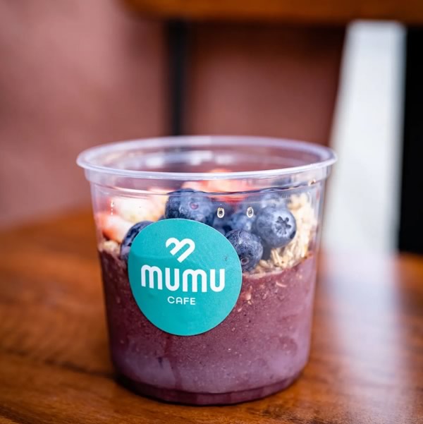 MUMU - Creating an Inviting Space Through Signs & Display 4